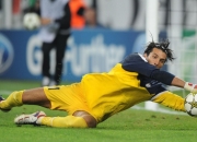 九游娱乐官方-北欧风暴席卷梦剧场，瑞典翻盘曼联，西甲德比前夕的战术启示