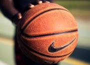 九游体育官方入口-卢卡库独舞雷恩之夜，当小魔兽统治了全场的每一寸草皮