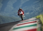 九游体育平台-当引擎撕裂夜幕，基米希，在街道迷宫中央加冕