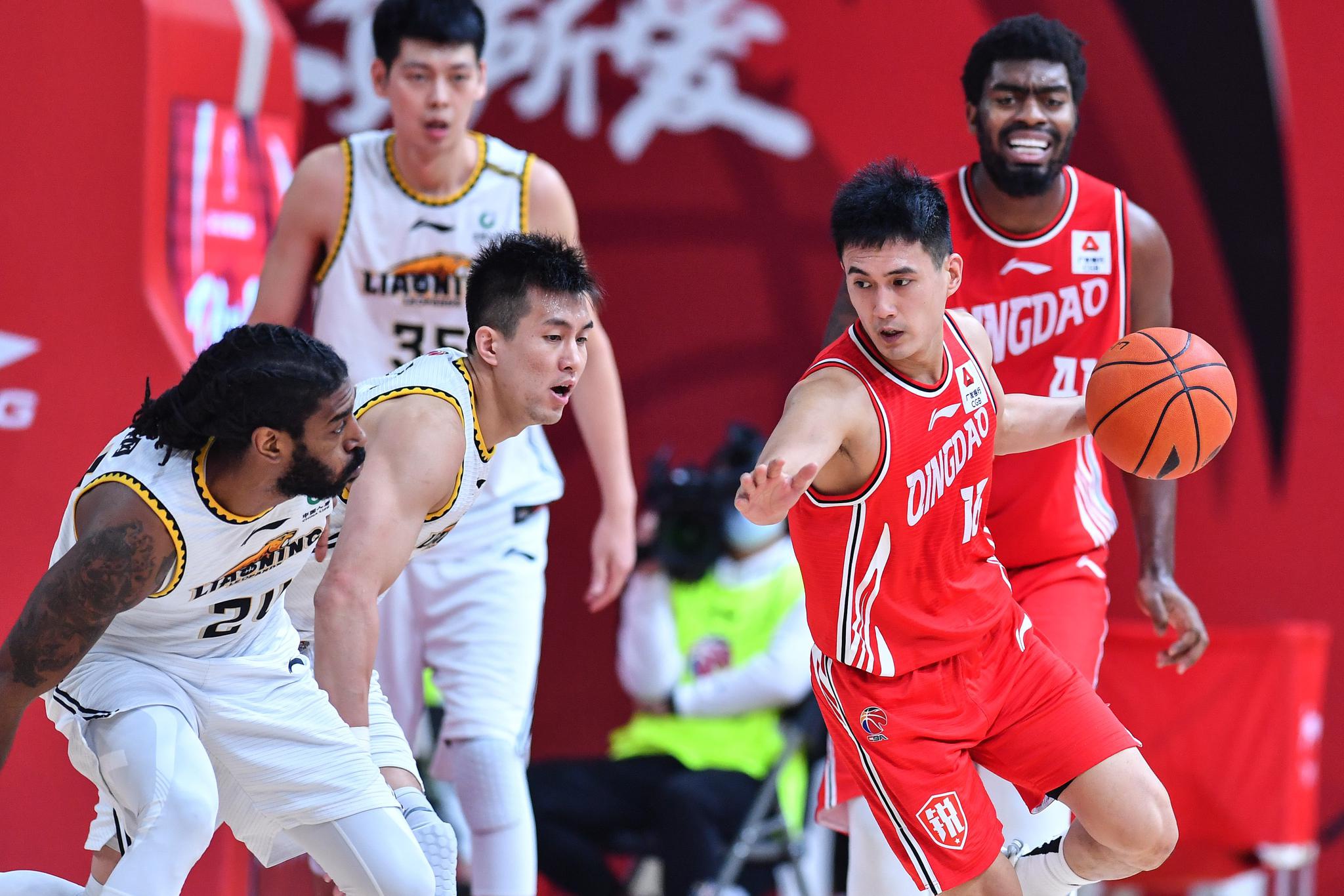 山西主场不敌青岛，高居中下游位置的简单介绍