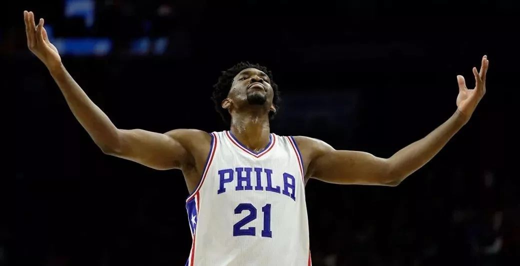 体操运动员恩比德轻松获得第二枚金牌